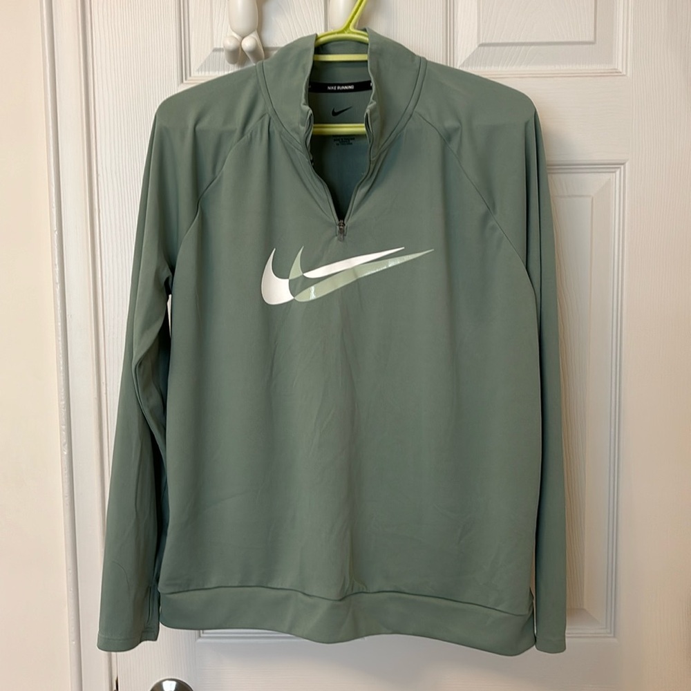 Nike Women's Running DRI-FIT 1/4-Zip Long Sleeve
